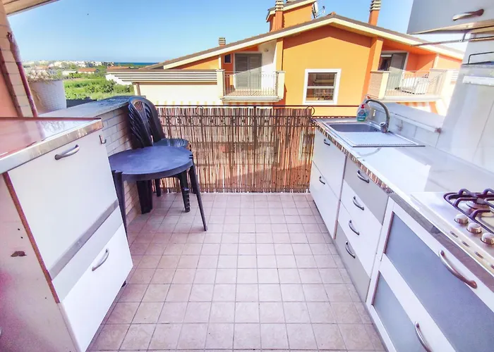 Andrew Villa Rosa Di Martinsicuro