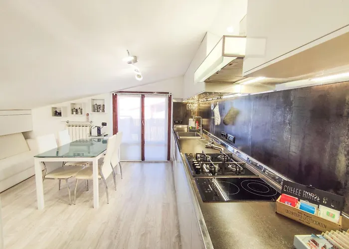 Andrew * Villa Rosa Di Martinsicuro