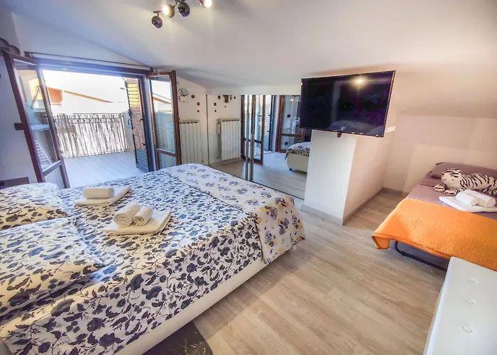 Andrew Villa Rosa Di Martinsicuro